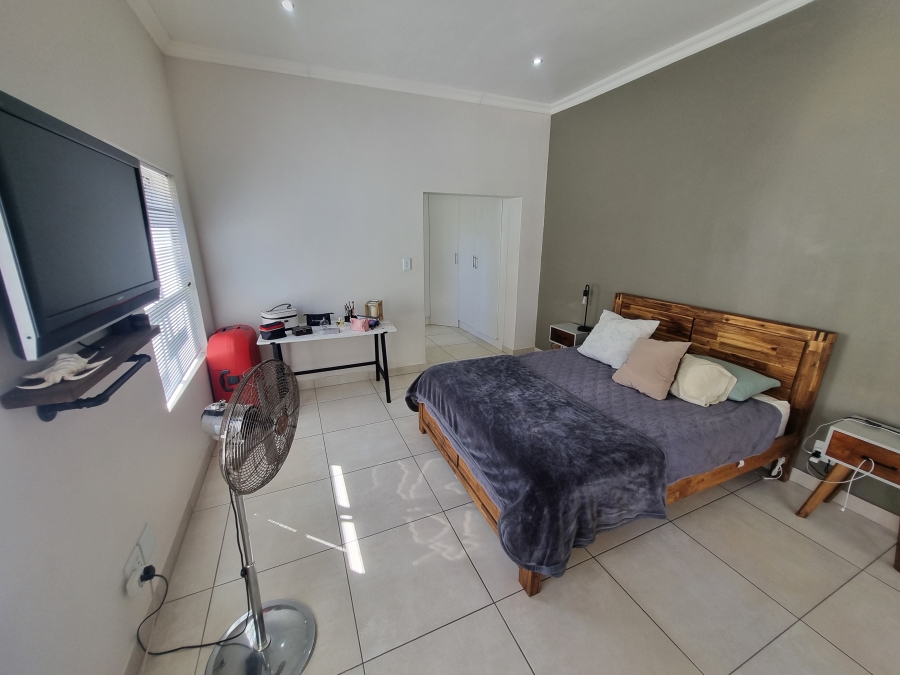 5 Bedroom Property for Sale in Laguna Western Cape